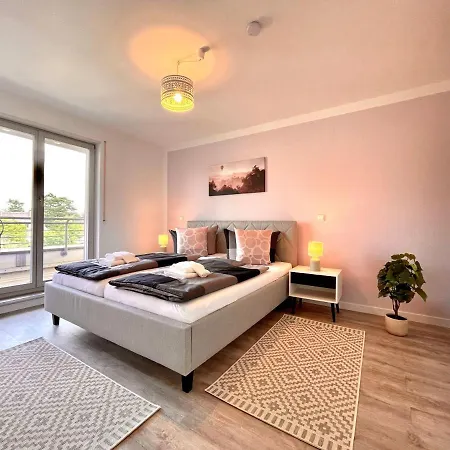 Wunderschoen-wohnen-im-apartment-rooftop